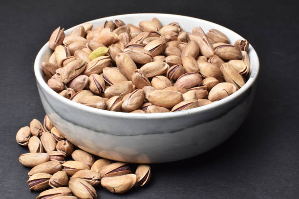 قیمت پسته اکبری توچین + خرید باور نکردنی